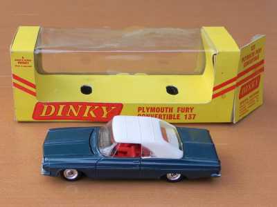 Dinky Toys 137 Plymouth Fury Convertible 1963 – Miniature 1:43 Métal Vert Rare