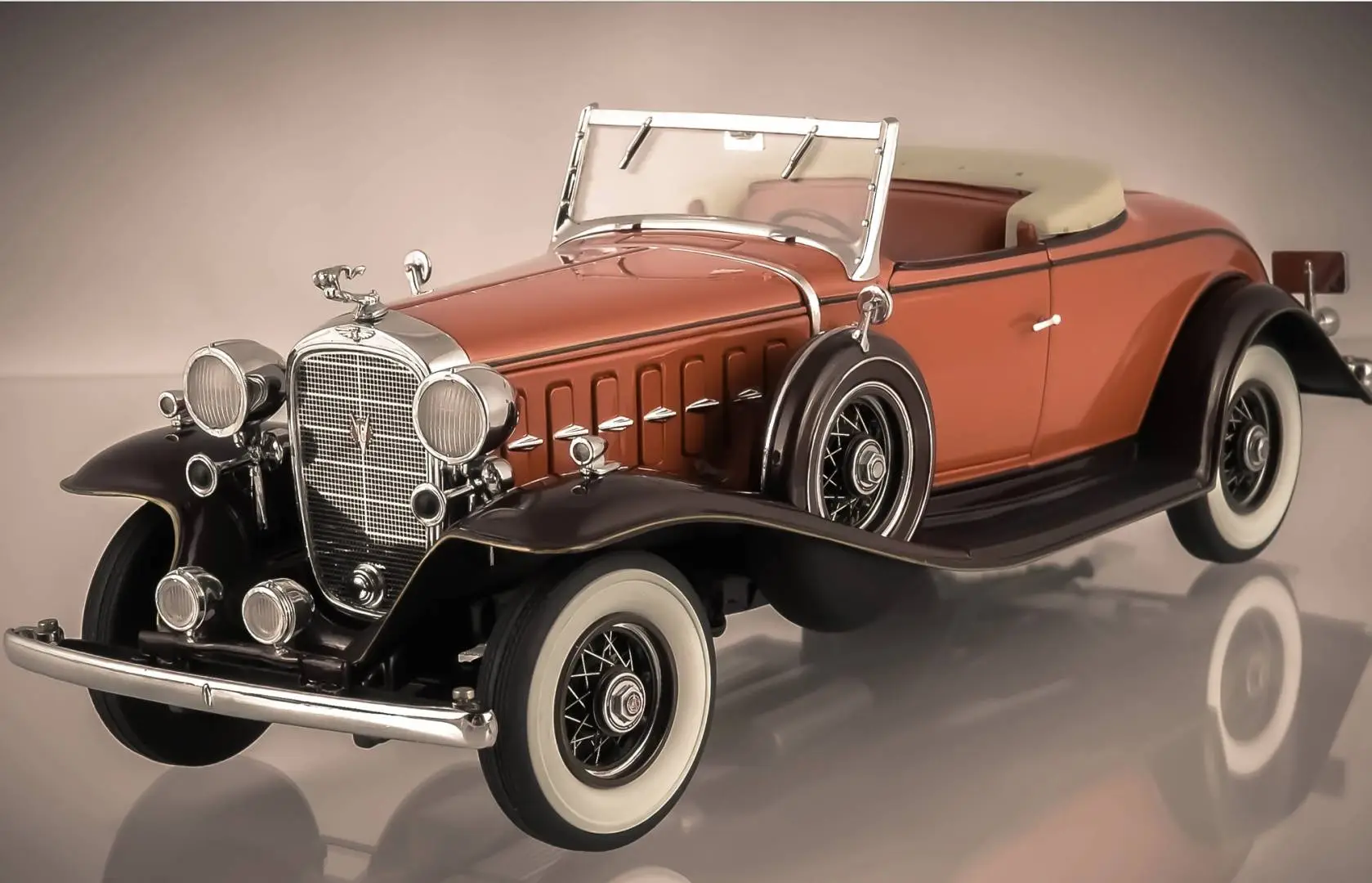 Danbury 1932 Cadillac V16 Roadster…. Deal or No deal? – Model