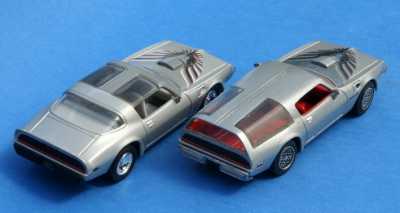 Diecast model cars Pontiac Firebird 1/18 Greenlight Trans Am black/gold Smokey a