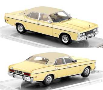 Miniature Trax 1/43 – Ford XM Futura Hard Top Blanche 1964 – TR50