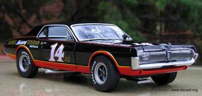 One Fairly Fast Merc… [PIC] – Forum 18 – The Diecast Zone Forums