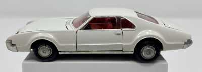 Spark 1:43 Oldsmobile Tornado année 1966 bleu S2951 modèle voiture