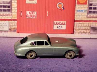 MATCHBOX No.53 アストンマーティン　美品 Matchbox 53a, Aston Martin DB2-4 MkI - Free Price Guide & Review