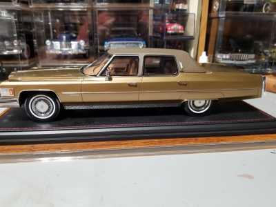 ミニカー StampModels Cadillac Fleetwood Brougham 1976 Cadillac Fleetwood Brougham 1/18 Stamp Models – Forum 18