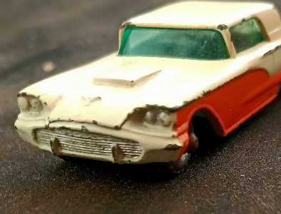 1958-1960 Ford Thunderbird by Lesney Matchbox – 1:64 Scale